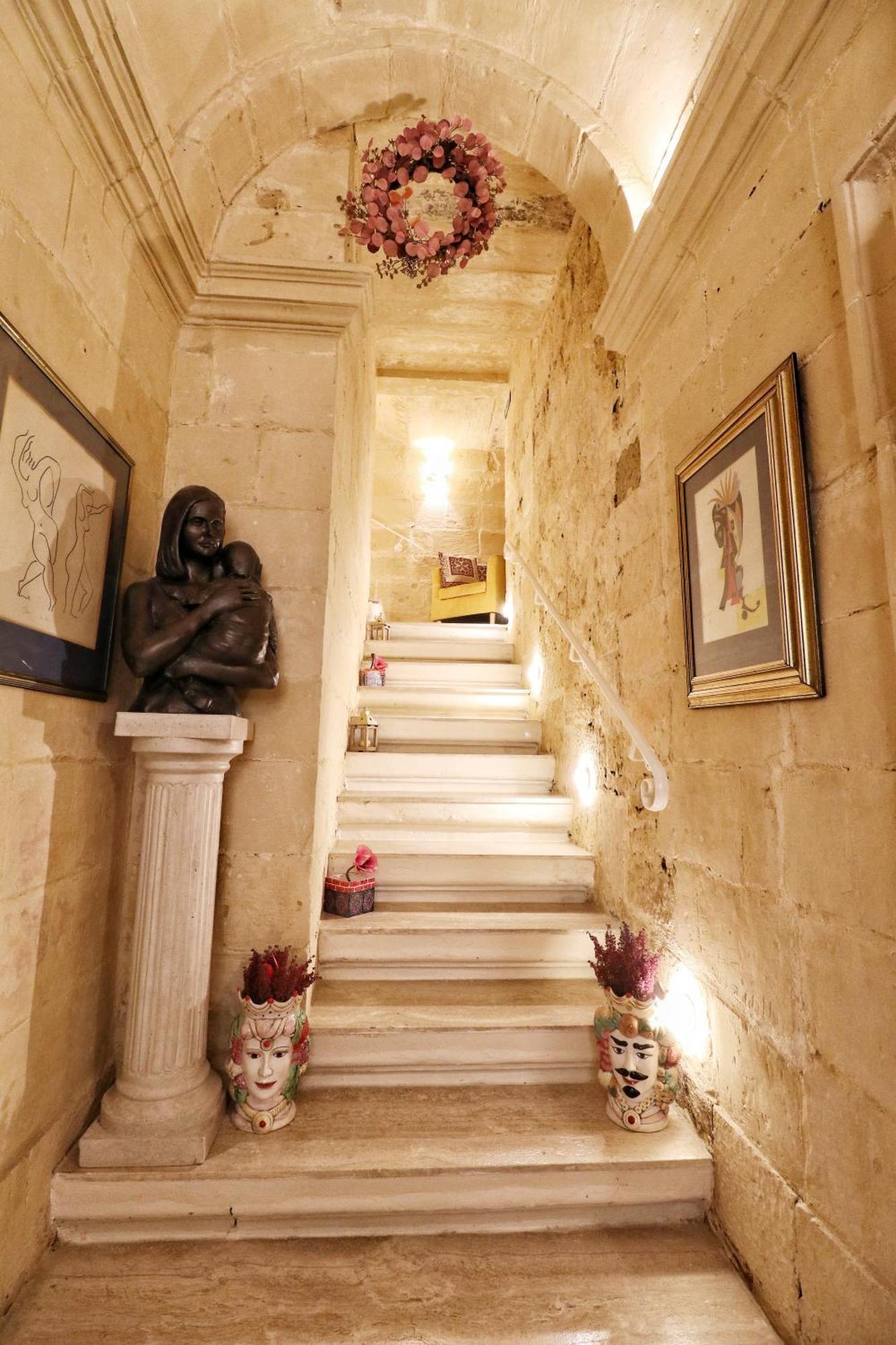 The Knight - Heritage & Art Home At Birgu Square Extérieur photo