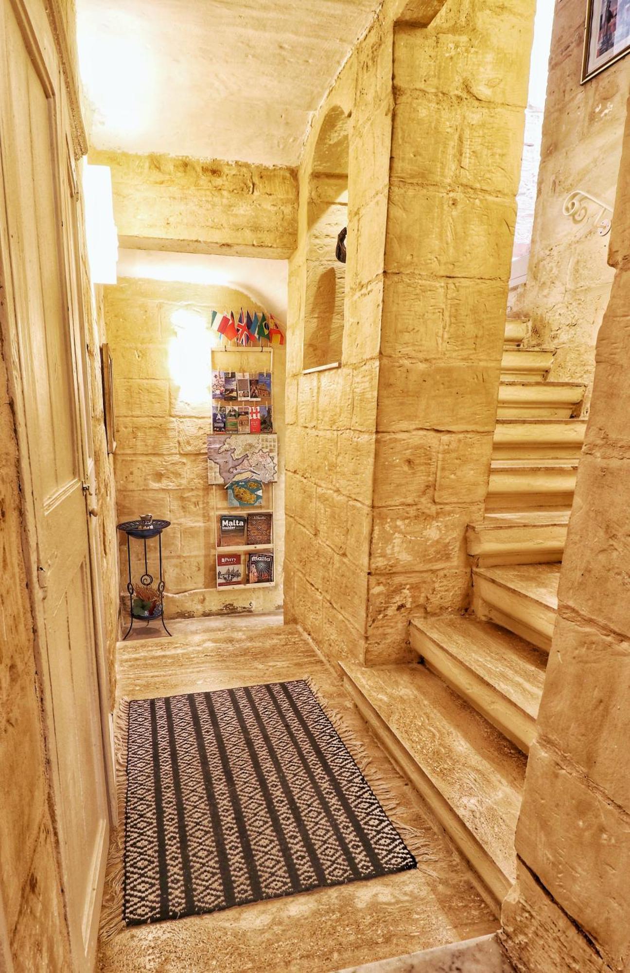 The Knight - Heritage & Art Home At Birgu Square Extérieur photo
