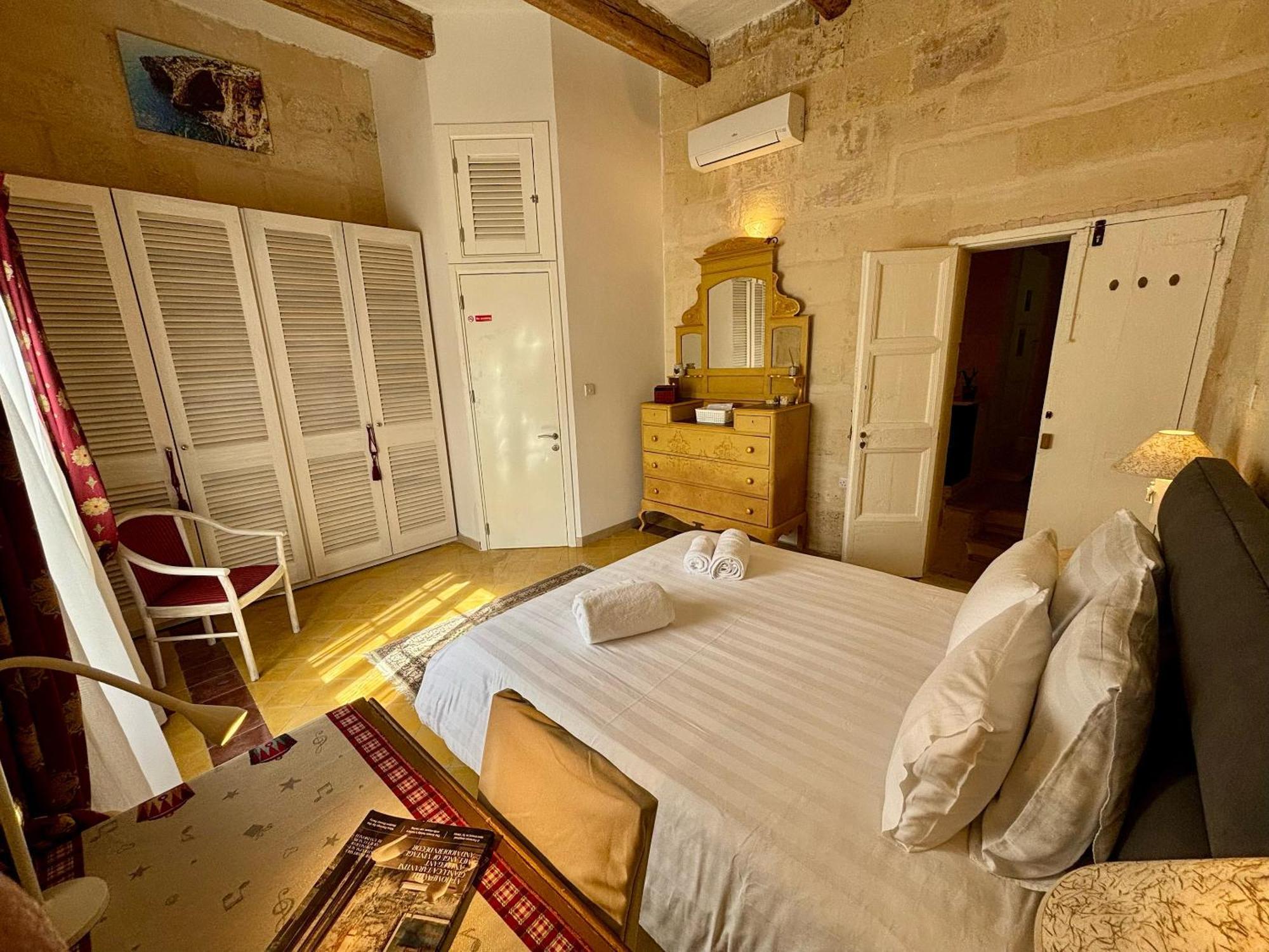 The Knight - Heritage & Art Home At Birgu Square Extérieur photo